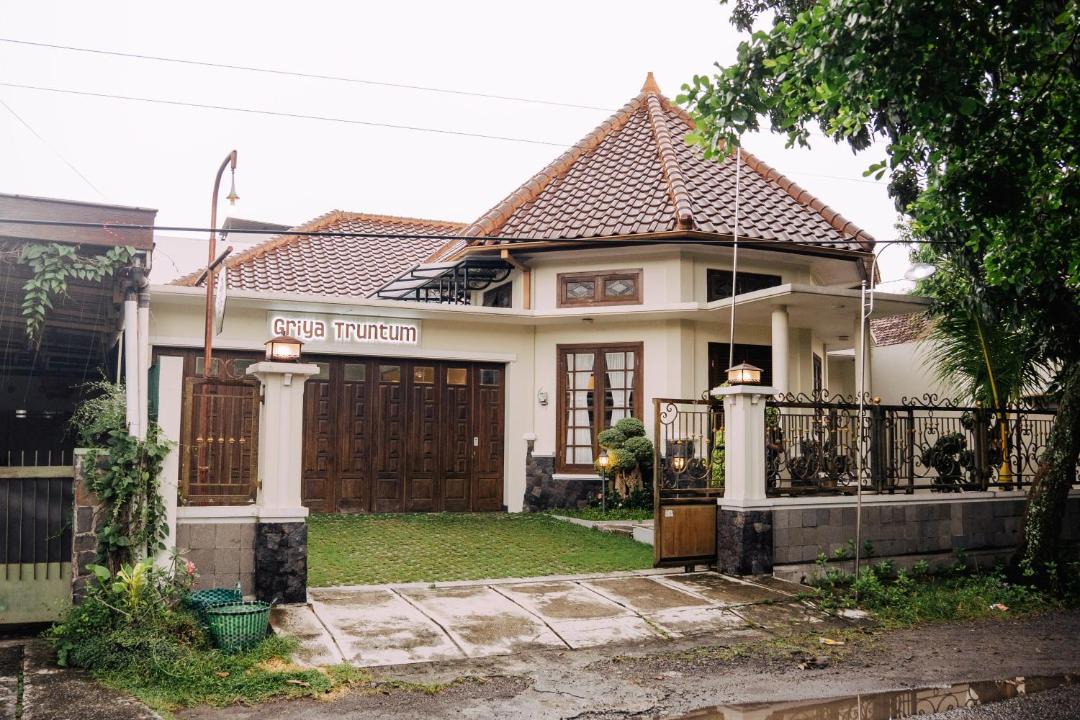 Photo of Others in Laweyan