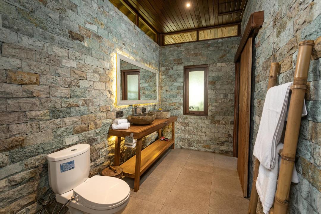 Photo of Bathroom in Sambahan
