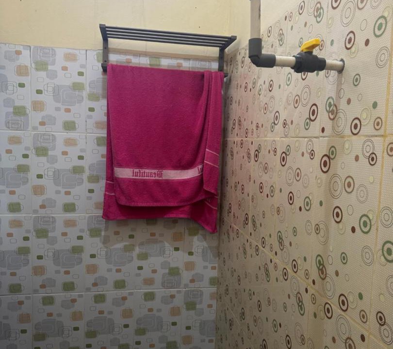 Photo of Bathroom in Klumpu