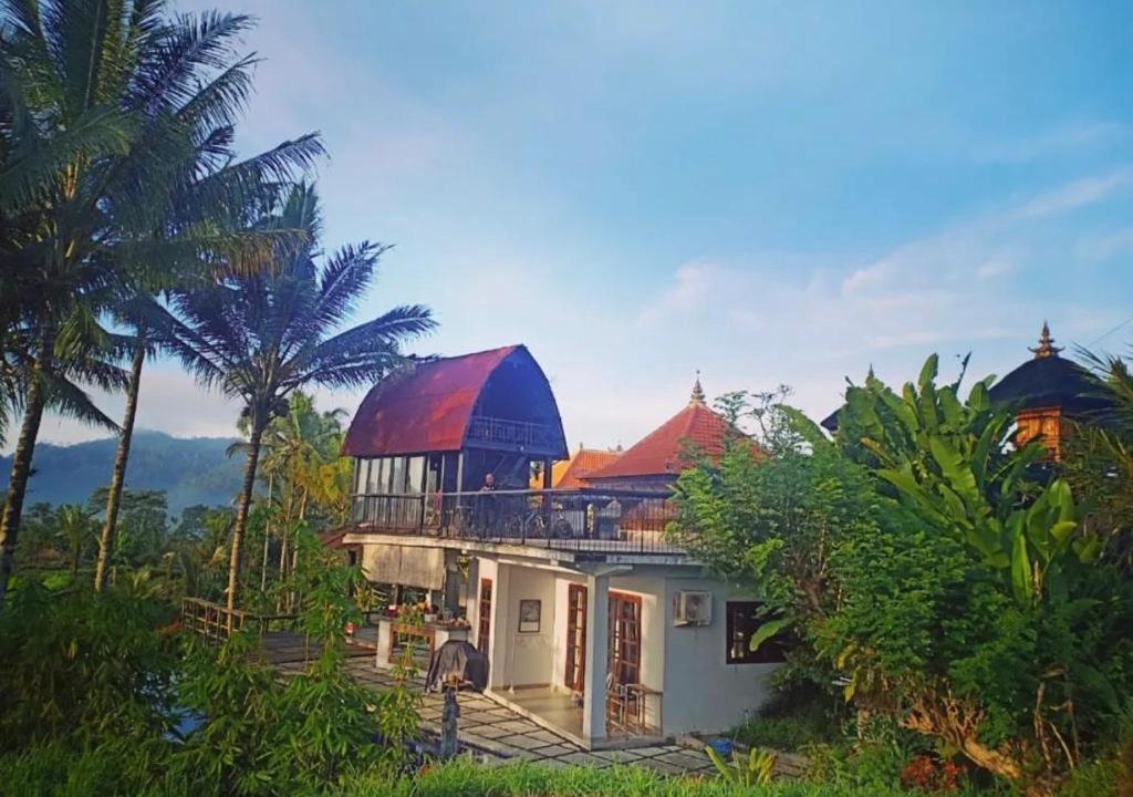 Photo of Others in Selat