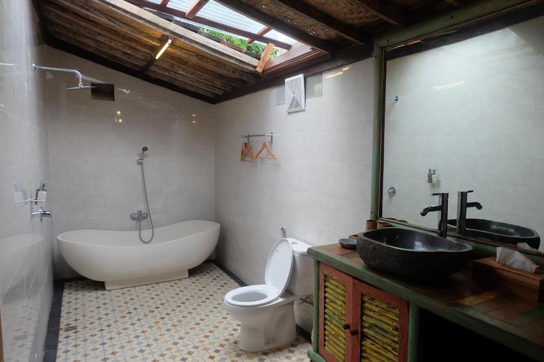 Photo of Bathroom in Kedewatan