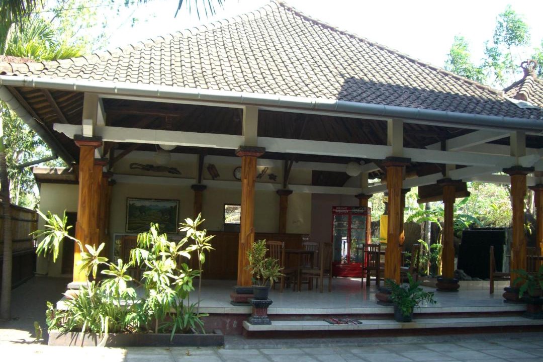 Photo of Buildings in Tulamben