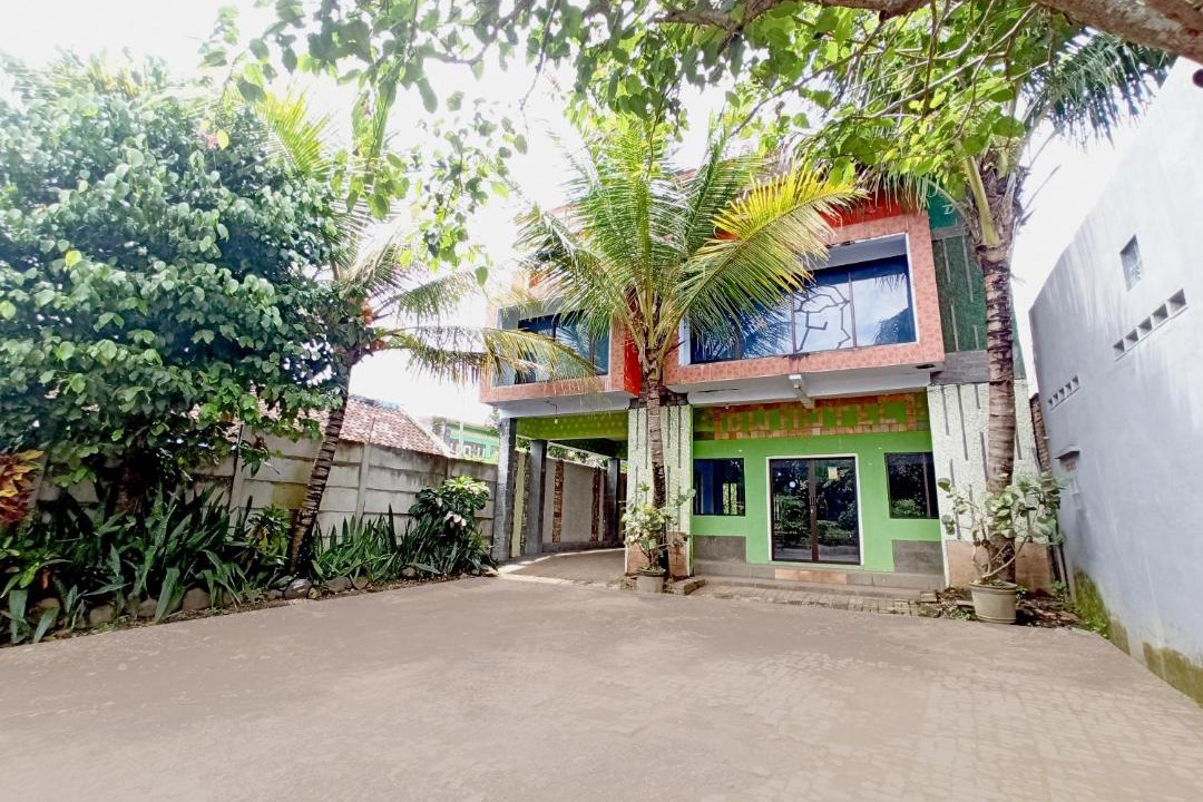 Photo of Buildings in Kepanjen