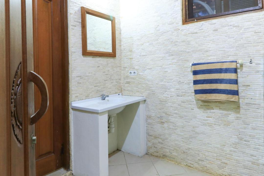 Photo of Bathroom in Mushroom Bay