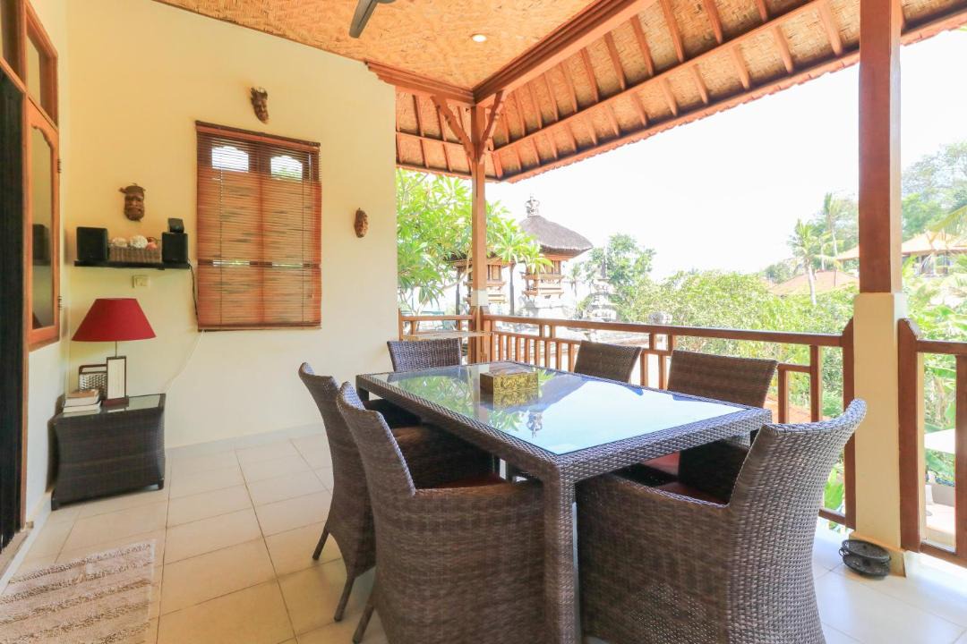 Photo of Patio Balcony in Mushroom Bay