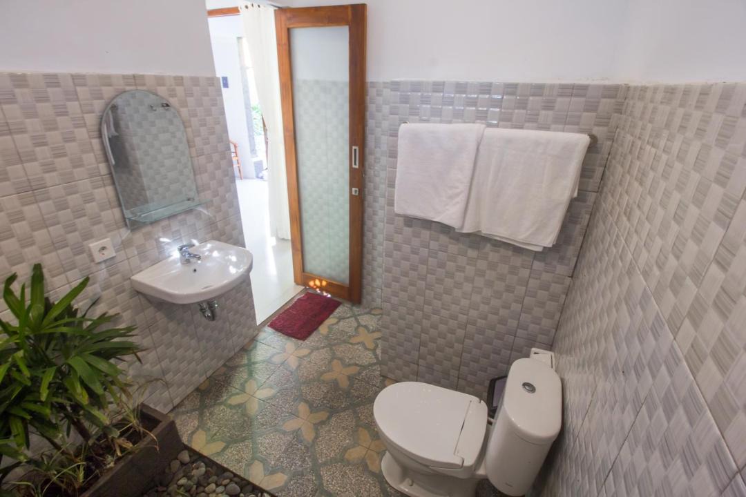 Photo of Bathroom in Lodtunduh