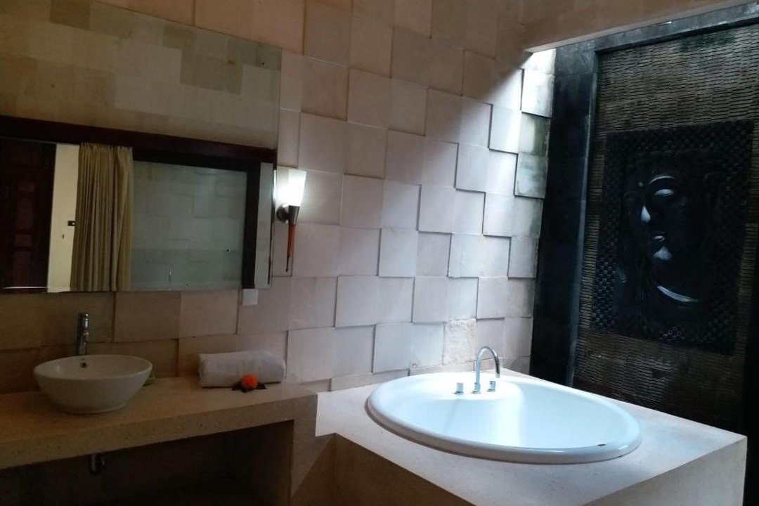 Photo of Bathroom in Kedewatan