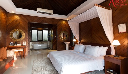 Superior One Bedroom Villa