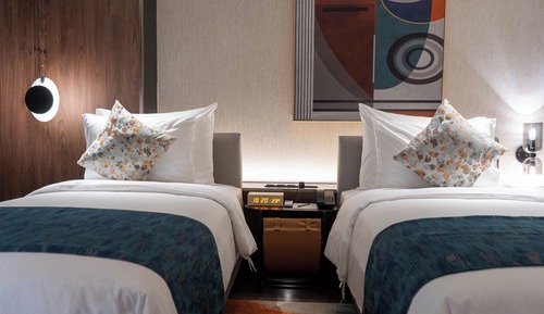 One Bedroom Deluxe Twin