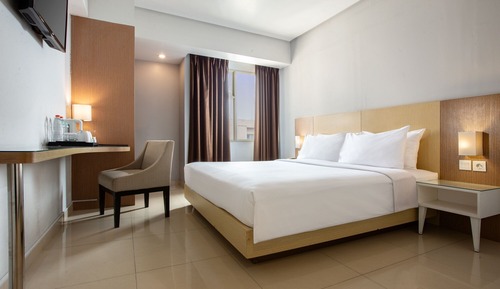 Superior Room, 1 King Bed