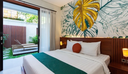 Superior Double Room, Pool View