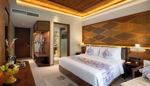 Deluxe Double Room with Bath and Daily Afternoon Tea
