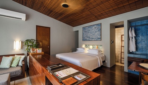 Komune Suites