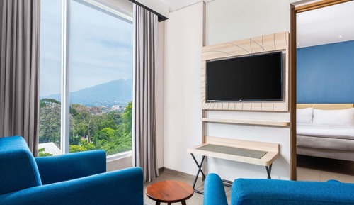 Suite, 1 Double Bed with Sofa bed