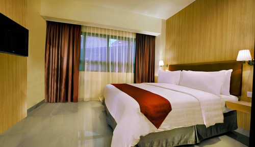 Room, 2 Bedrooms, Balcony