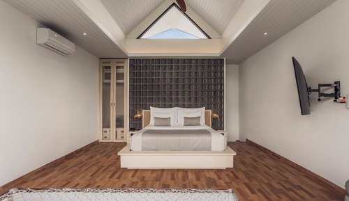 Smart Loft One Bedroom Villa with Private Pool & Jacuzzi