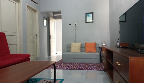 Economy House
