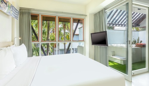 Suite, 2 Queen Beds (HARRIS Sunset)