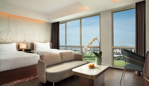 Premier Suite Twin