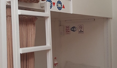 Standard Shared Dormitory, Mixed Dorm, Pool View