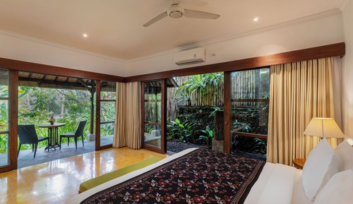Grand Deluxe Shower