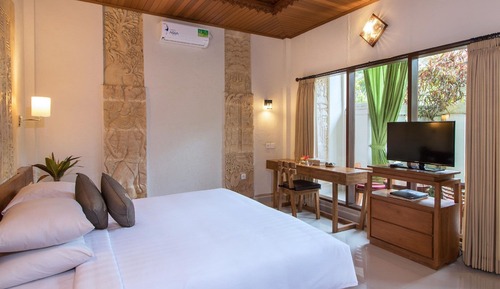 Suite, Garden View