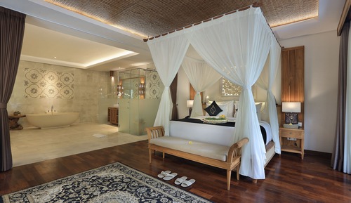 Royal Suite with Jacuzzi (with Daily Afternoon Tea)