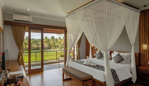 Deluxe Room Balcony with Rice Field View