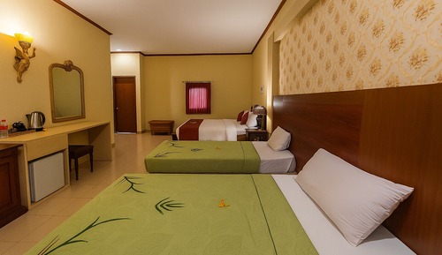 Deluxe Triple Room