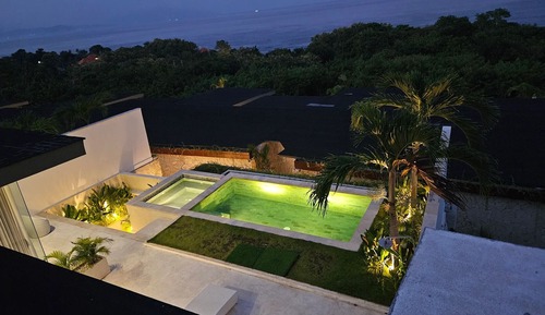 Luxury 2 Bedroom with Private Pool & Direct Ocean View