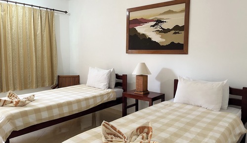 Standard Twin Room, Private Bathroom, Garden View