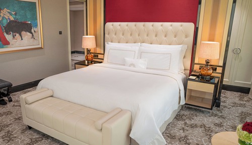 Celebrity Suite Room