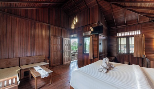 Standard Room, Balcony, Pool View