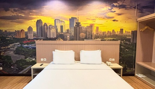 Superior Double Room, City View