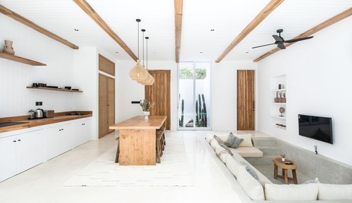 House, Smoking