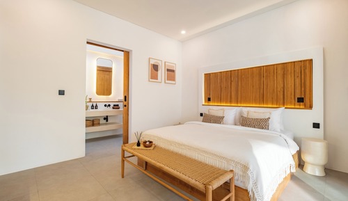 Villa, 1 King Bed, Patio, Pool View
