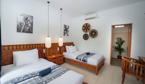 Standard Twin Room