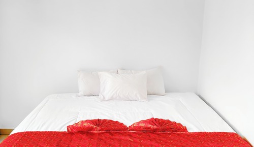 Super King Size Bed with Pool View