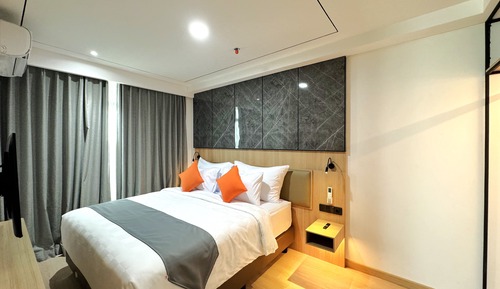 Executive Room