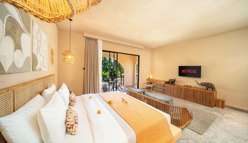 Five Bedroom Villa With Private Pool
