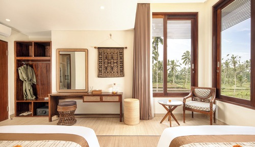 Cozy Countryside Pool Villa