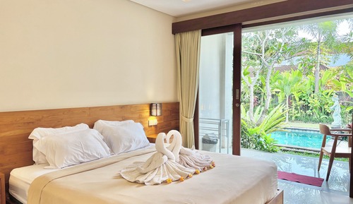 Superior Double Room, Pool View