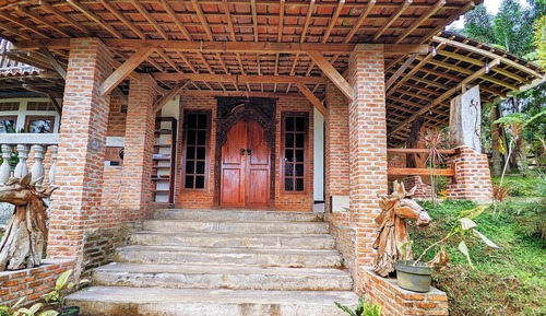 Cafe/Wonogiri House