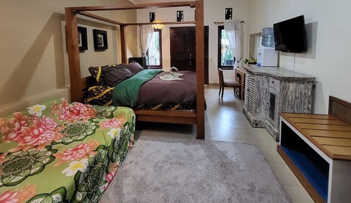 Superior Bungalow, Garden View