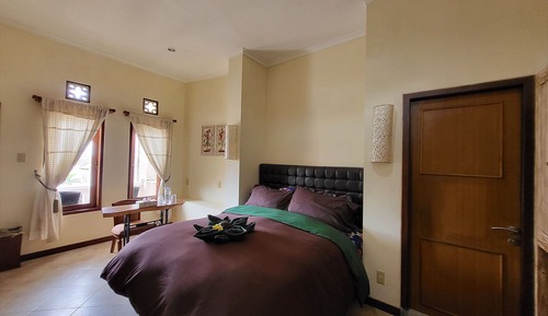 Deluxe Double Room, 1 Queen Bed, Balcony, Hill View