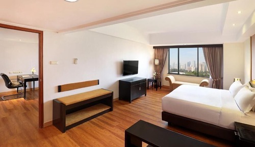 Executive Suite