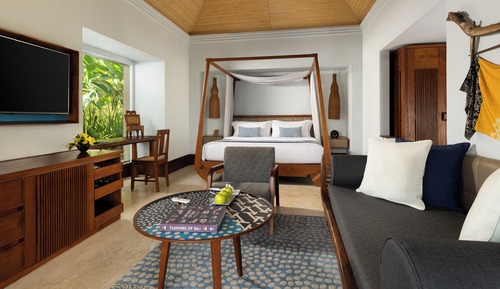 Heavenly Hot Tub Villa King Bed with Butler Service