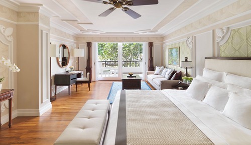 Club Suite, 1 King Bed, Club Lounge Access (Sanctuary)