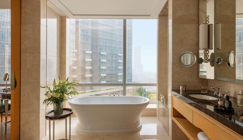 Suite, 1 King Bed, Non Smoking, Garden View