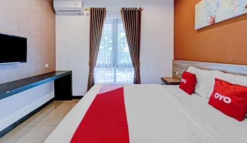 Economy Suite
